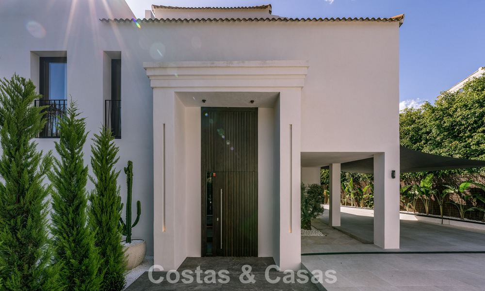 Villa de lujo contemporánea renovada y lista para entrar a vivir en venta en el corazón del Valle del Golf de Nueva Andalucía, Marbella 778830