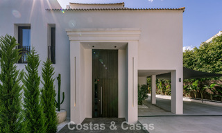 Villa de lujo contemporánea renovada y lista para entrar a vivir en venta en el corazón del Valle del Golf de Nueva Andalucía, Marbella 778830 