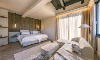 Villa de lujo contemporánea renovada y lista para entrar a vivir en venta en el corazón del Valle del Golf de Nueva Andalucía, Marbella 778850 