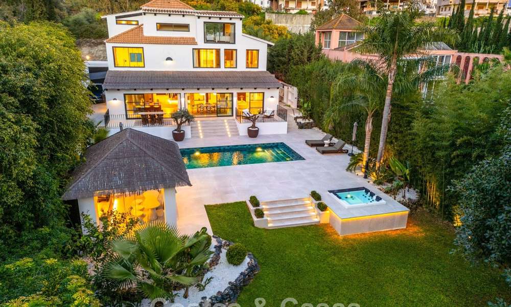 Villa de lujo contemporánea renovada y lista para entrar a vivir en venta en el corazón del Valle del Golf de Nueva Andalucía, Marbella 796776