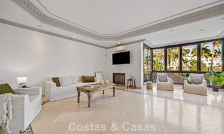 Lujosa villa con arquitectura única en venta rodeada de campos de golf en Benahavis - Marbella 778873 