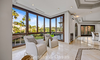 Lujosa villa con arquitectura única en venta rodeada de campos de golf en Benahavis - Marbella 778874 