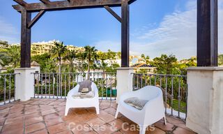 Lujosa villa con arquitectura única en venta rodeada de campos de golf en Benahavis - Marbella 778880 