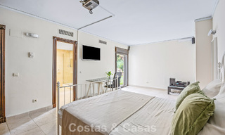 Lujosa villa con arquitectura única en venta rodeada de campos de golf en Benahavis - Marbella 778881 