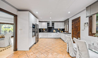 Lujosa villa con arquitectura única en venta rodeada de campos de golf en Benahavis - Marbella 778886 