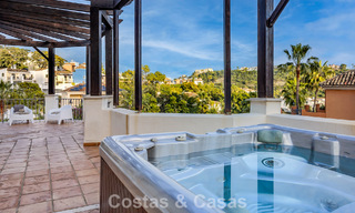 Lujosa villa con arquitectura única en venta rodeada de campos de golf en Benahavis - Marbella 778893 