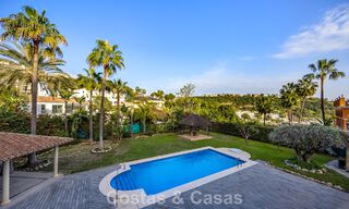 Lujosa villa con arquitectura única en venta rodeada de campos de golf en Benahavis - Marbella 778895 