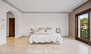 Lujosa villa con arquitectura única en venta rodeada de campos de golf en Benahavis - Marbella 778902 