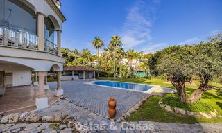 Lujosa villa con arquitectura única en venta rodeada de campos de golf en Benahavis - Marbella 778905 