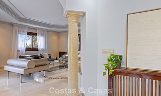 Lujosa villa con arquitectura única en venta rodeada de campos de golf en Benahavis - Marbella 778912 