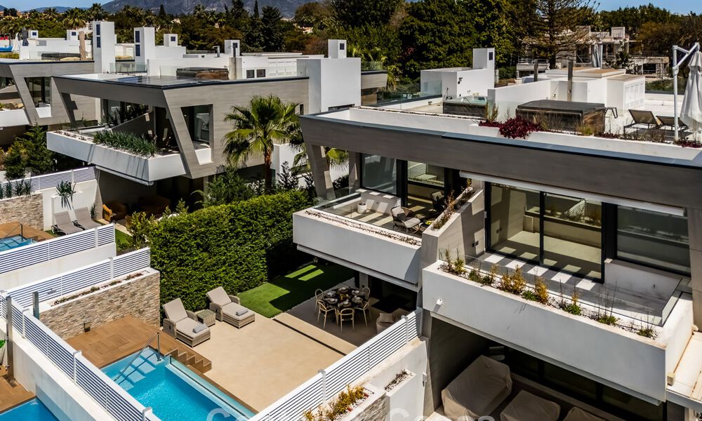 Casa de lujo lista para entrar a vivir en venta a poca distancia de la playa y Puerto Banús, Marbella 779228