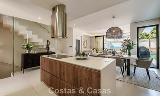 Casa de lujo lista para entrar a vivir en venta a poca distancia de la playa y Puerto Banús, Marbella 779236 