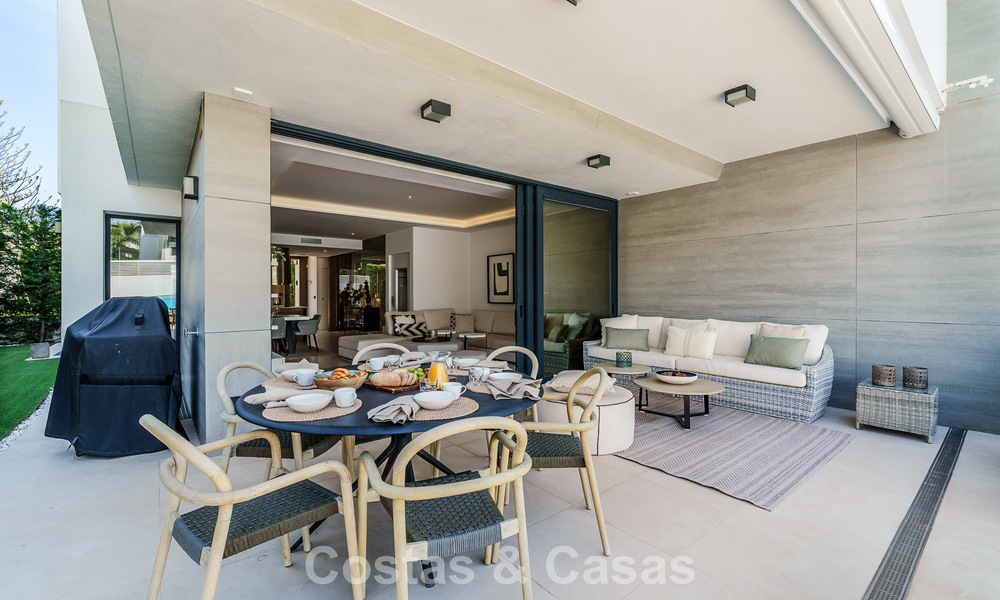 Casa de lujo lista para entrar a vivir en venta a poca distancia de la playa y Puerto Banús, Marbella 779244