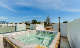 Casa de lujo lista para entrar a vivir en venta a poca distancia de la playa y Puerto Banús, Marbella 779252 