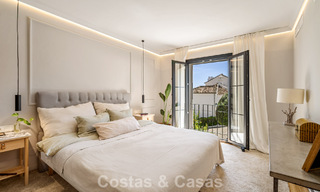 Casa adosada renovada en un estilo andaluz atemporal con vistas al mar en venta ubicada en la Milla de Oro de Marbella 778986 
