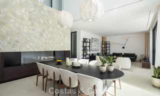 Villa de lujo modernista a estrenar en venta en la exclusiva zona residencial cerrada de La Quinta, Marbella - Benahavis 779023 