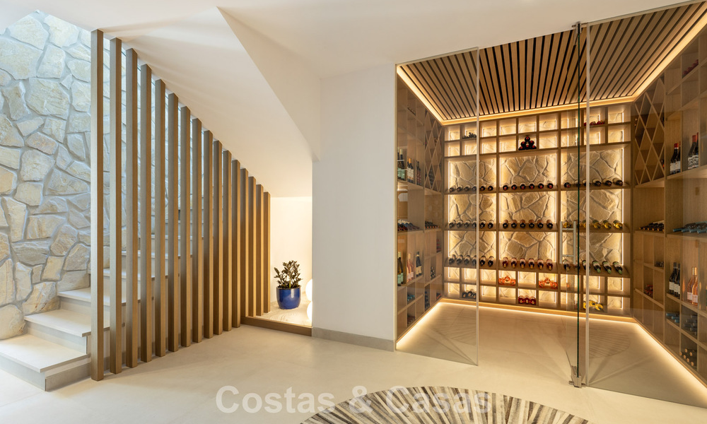 Villa de lujo modernista a estrenar en venta en la exclusiva zona residencial cerrada de La Quinta, Marbella - Benahavis 779025