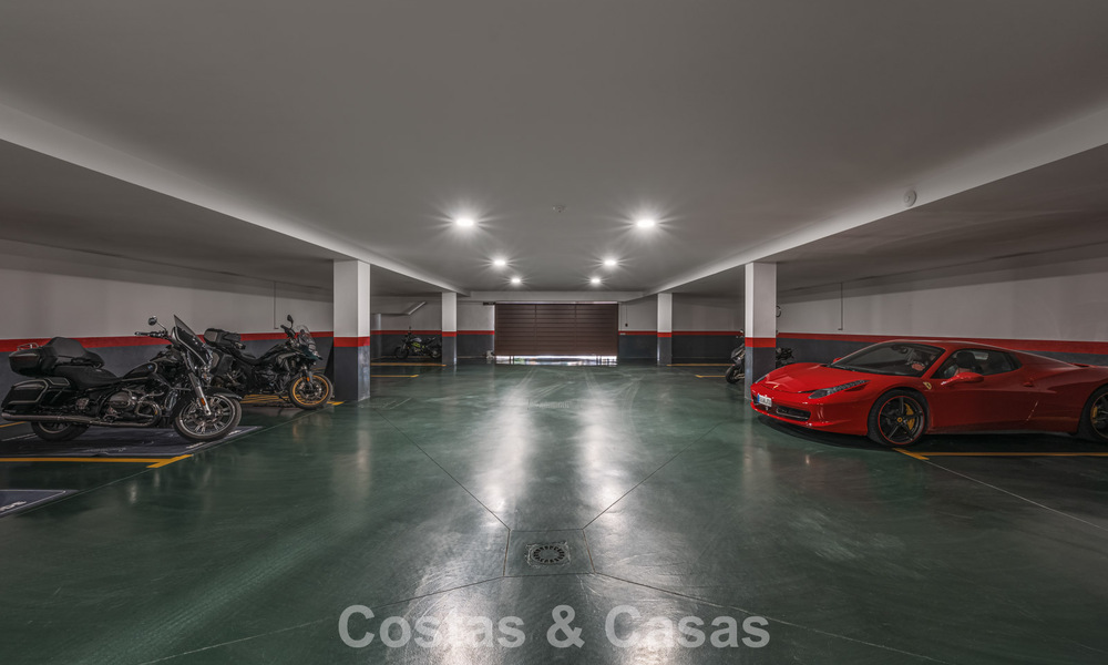 Impresionante palacio presidencial en venta en la prestigiosa comunidad cerrada de Sierra Blanca en Marbella 779321