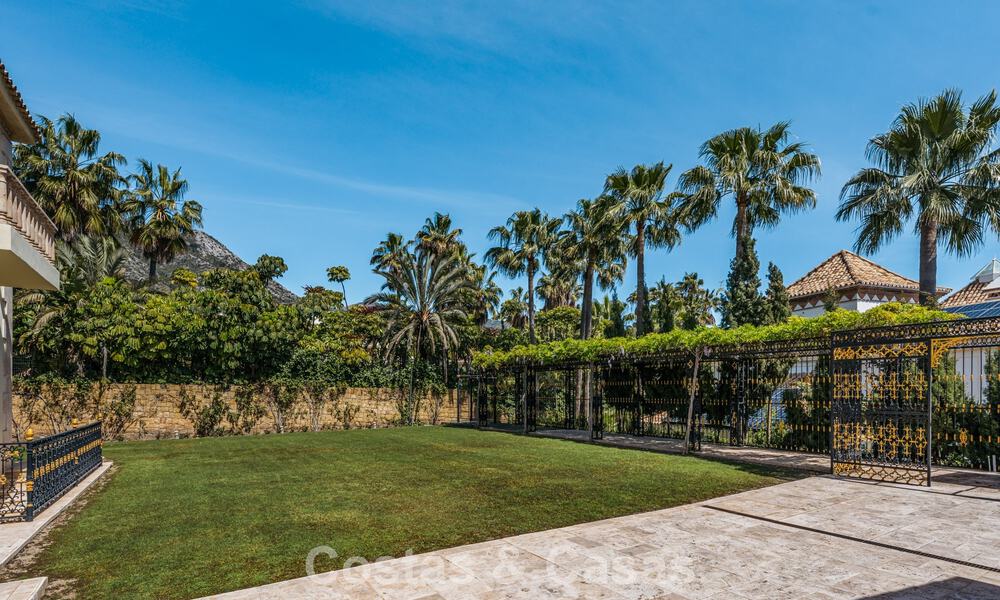 Impresionante palacio presidencial en venta en la prestigiosa comunidad cerrada de Sierra Blanca en Marbella 779338