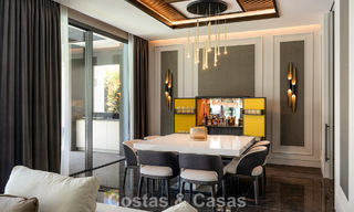 Villa de lujo moderna lista para entrar a vivir en venta a solo unos pasos de la playa en la codiciada Milla de Oro de Marbella 779380 