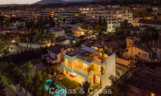 Villa de lujo moderna lista para entrar a vivir en venta a solo unos pasos de la playa en la codiciada Milla de Oro de Marbella 779397 