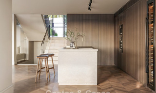 Villa de lujo sobre plano con vistas panorámicas al mar en venta en una comunidad cerrada de Nueva Andalucía, Marbella 779411 