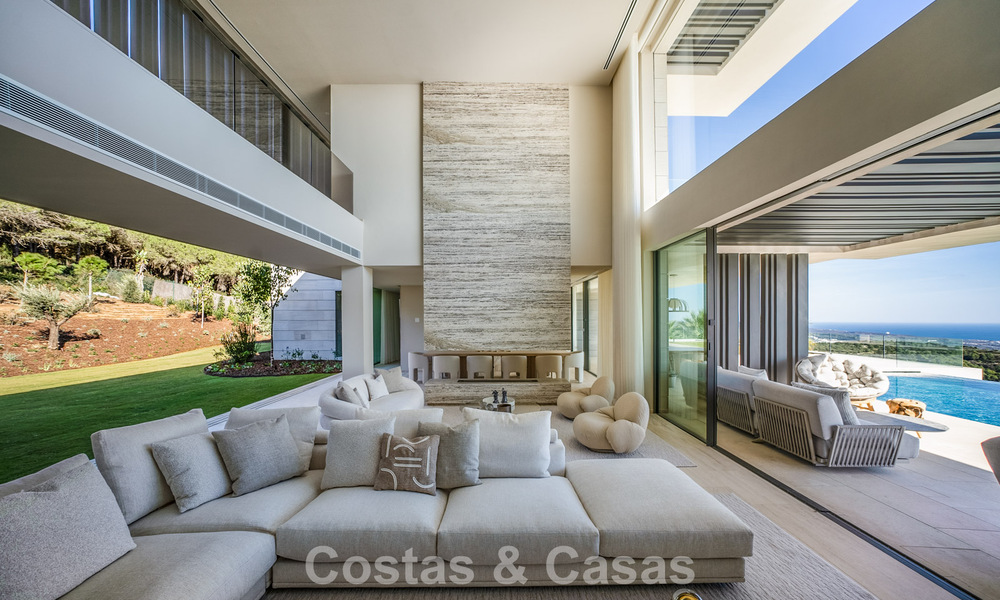 Nueva y sofisticada villa de lujo en venta en una comunidad privada y cerrada 24/7 en Sotogrande, Costa del Sol 779270