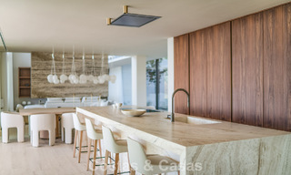 Nueva y sofisticada villa de lujo en venta en una comunidad privada y cerrada 24/7 en Sotogrande, Costa del Sol 779273 