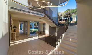 Nueva y sofisticada villa de lujo en venta en una comunidad privada y cerrada 24/7 en Sotogrande, Costa del Sol 779281 