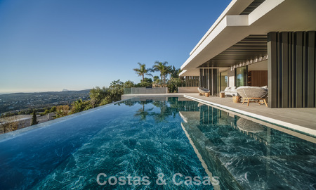 Nueva y sofisticada villa de lujo en venta en una comunidad privada y cerrada 24/7 en Sotogrande, Costa del Sol 779282