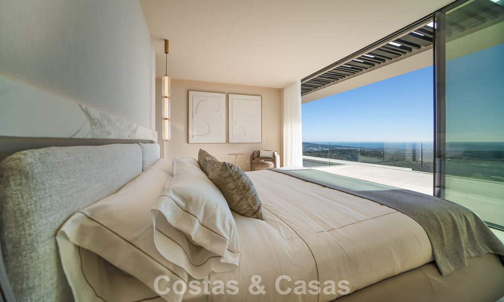 Nueva y sofisticada villa de lujo en venta en una comunidad privada y cerrada 24/7 en Sotogrande, Costa del Sol 779292
