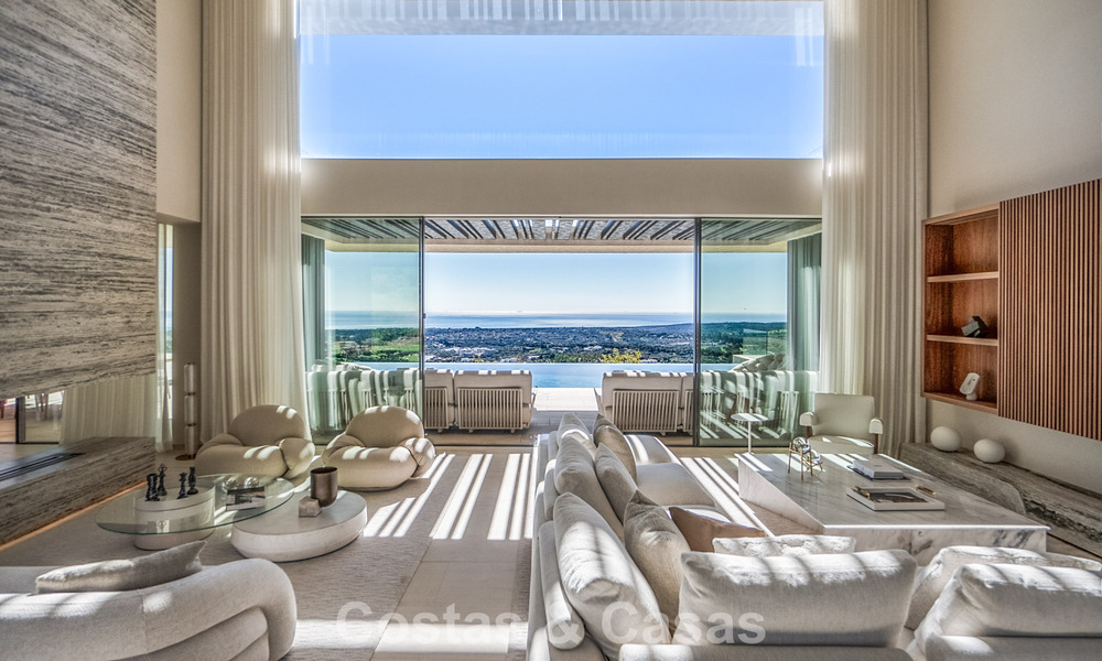 Nueva y sofisticada villa de lujo en venta en una comunidad privada y cerrada 24/7 en Sotogrande, Costa del Sol 779294