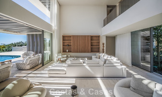 Nueva y sofisticada villa de lujo en venta en una comunidad privada y cerrada 24/7 en Sotogrande, Costa del Sol 779296 