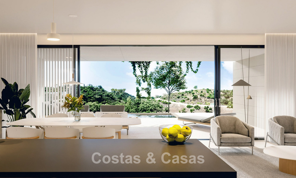 Casas sobre plano, energéticamente eficientes, en venta en las verdes colinas de Elviria, al este del centro de Marbella 779366