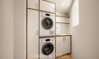 Villa de lujo lista para entrar a vivir con arquitectura andaluza moderna en venta situada en el corazón de Nueva Andalucía, Marbella 779508 