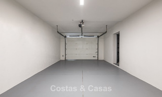 Prestigiosa villa reformada en venta en la cotizada urbanización cerrada de El Madroñal en Marbella - Benahavis 779515 