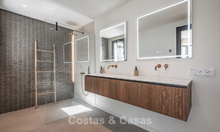 Prestigiosa villa reformada en venta en la cotizada urbanización cerrada de El Madroñal en Marbella - Benahavis 779521 