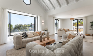 Prestigiosa villa reformada en venta en la cotizada urbanización cerrada de El Madroñal en Marbella - Benahavis 779551 