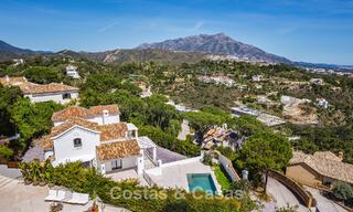 Prestigiosa villa reformada en venta en la cotizada urbanización cerrada de El Madroñal en Marbella - Benahavis 779560 