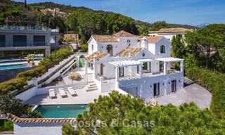 Prestigiosa villa reformada en venta en la cotizada urbanización cerrada de El Madroñal en Marbella - Benahavis 779567 