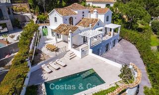 Prestigiosa villa reformada en venta en la cotizada urbanización cerrada de El Madroñal en Marbella - Benahavis 779568 