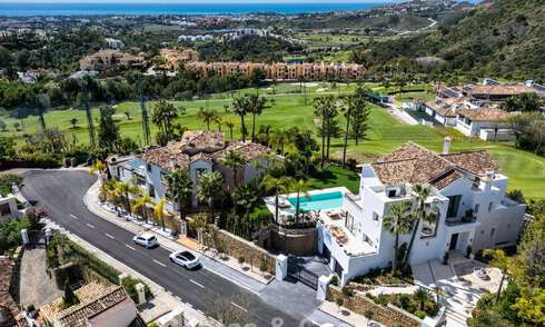 Villa de lujosa arquitectura mediterránea en venta, junto al campo de golf en Marbella - Benahavis 779631
