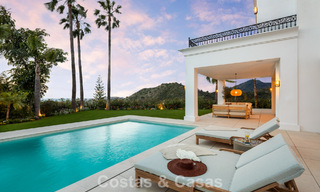 Villa de lujosa arquitectura mediterránea en venta, junto al campo de golf en Marbella - Benahavis 779634 
