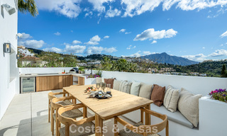 Villa de lujosa arquitectura mediterránea en venta, junto al campo de golf en Marbella - Benahavis 779642 