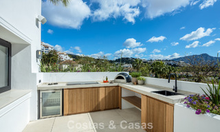 Villa de lujosa arquitectura mediterránea en venta, junto al campo de golf en Marbella - Benahavis 779644 