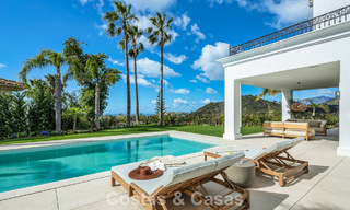 Villa de lujosa arquitectura mediterránea en venta, junto al campo de golf en Marbella - Benahavis 779645 
