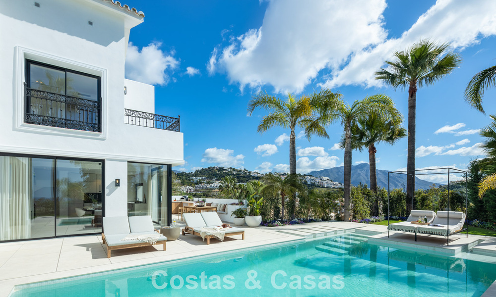 Villa de lujosa arquitectura mediterránea en venta, junto al campo de golf en Marbella - Benahavis 779648