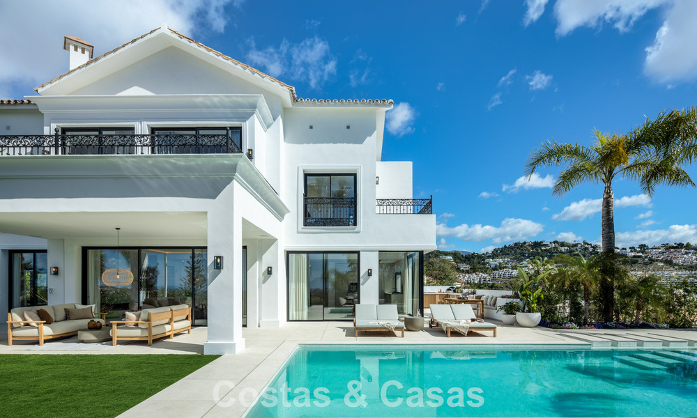 Villa de lujosa arquitectura mediterránea en venta, junto al campo de golf en Marbella - Benahavis 779649