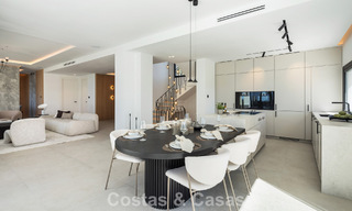 Villa de lujosa arquitectura mediterránea en venta, junto al campo de golf en Marbella - Benahavis 779654 