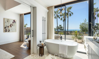 Villa de lujosa arquitectura mediterránea en venta, junto al campo de golf en Marbella - Benahavis 779661 